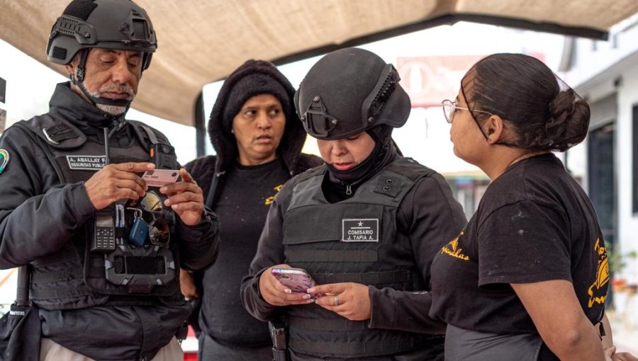 Concón lidera inédito operativo de fiscalización migratoria junto a cinco instituciones: 30 infracciones y un detenido por arma blanca