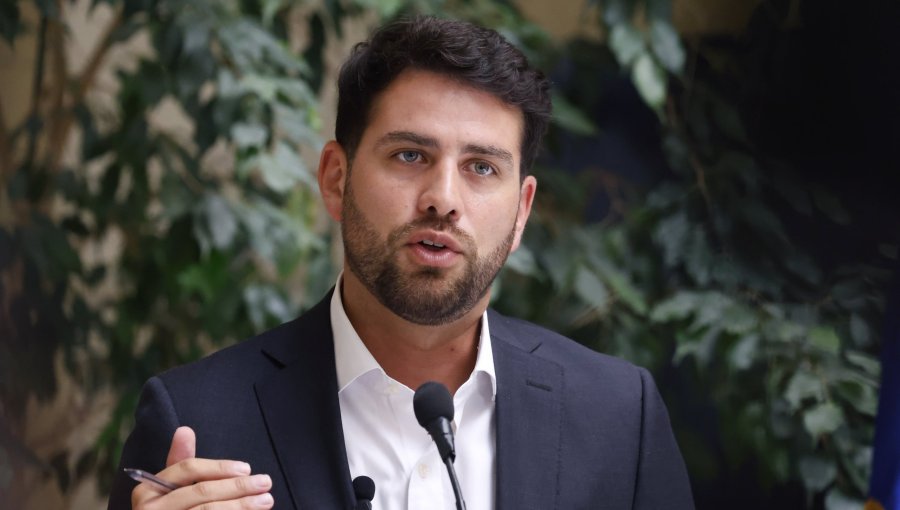 Senador Ibáñez y debate por megarreforma: “Es irresponsable sacarlo en tres semanas”