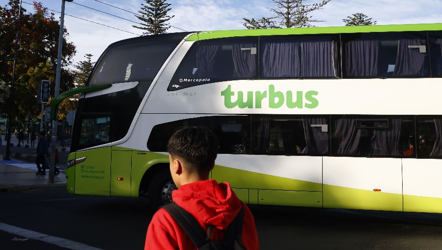 Formalizan a conductor de Tur Bus por accidente que dejó dos fallecidos en Teno