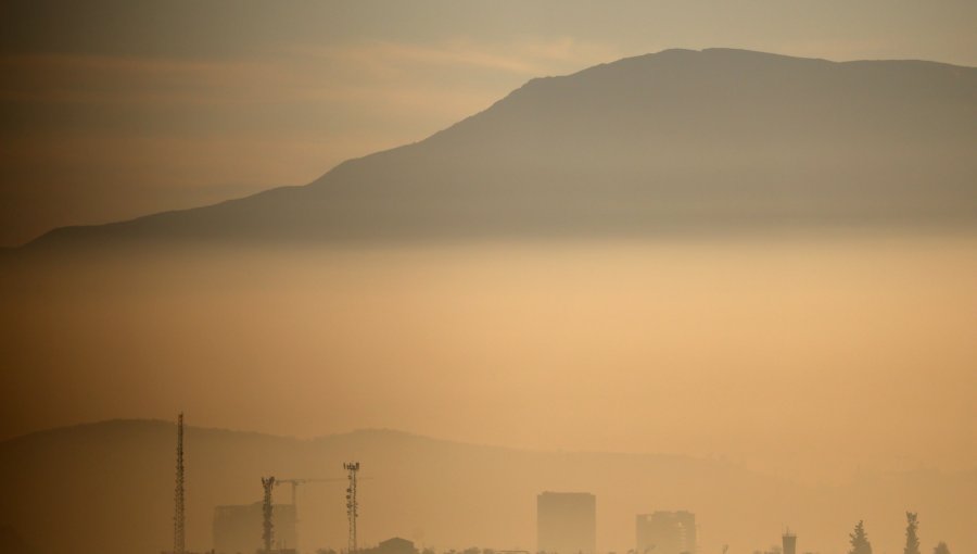Decretan Alerta Ambiental para este martes en la región Metropolitana debido a condiciones adversas de ventilación