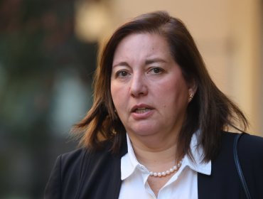 Presidenta del PS destaca "ánimo distinto" del biministro Alvarado ante discusión del proyecto de Reconstrucción
