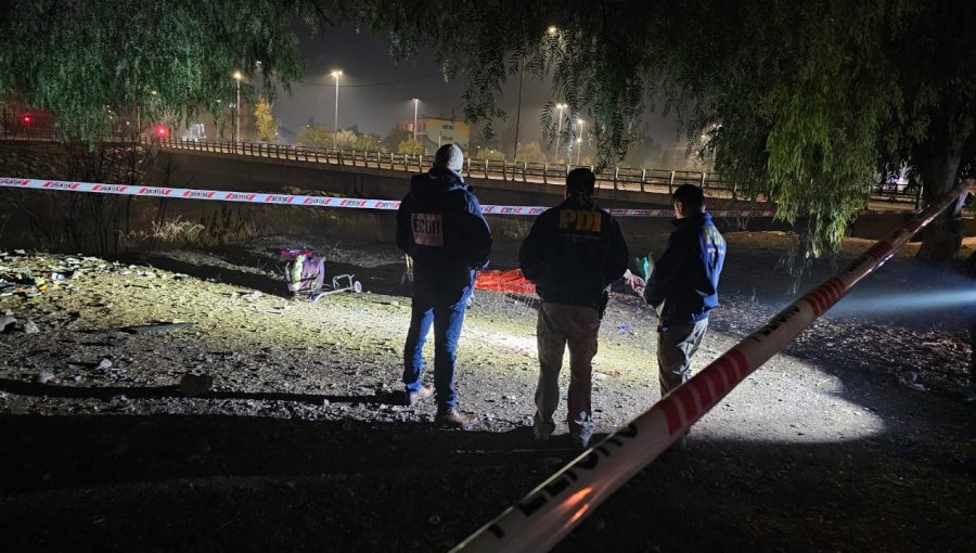 Hombre en situación de calle fue asesinado a tiros en la ribera del río Mapocho de Renca
