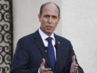 Ministro Arrau asegura que Política Nacional de Seguridad Pública promulgada por Boric “es suficiente”