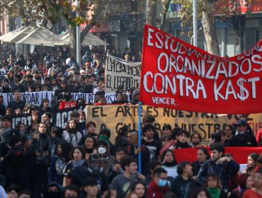 La Confech desafía al Gobierno: Convocan a gran movilización nacional a días de la Cuenta Pública