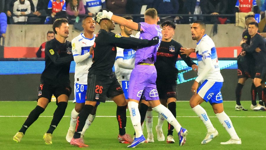 Cuatro jugadores arriesgan duras sanciones tras el escandaloso final entre Colo-Colo y la UC