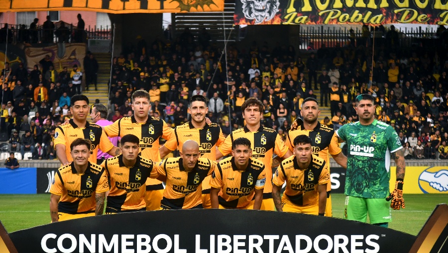 Coquimbo Unido busca en Uruguay sellar el liderato de su grupo en Copa Libertadores
