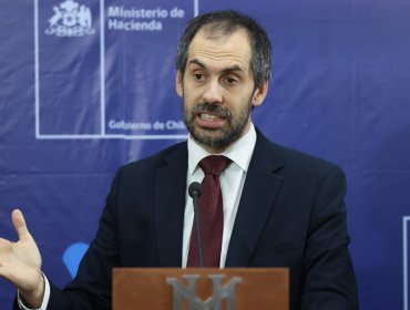 Libertarios y Republicanos anuncian acusación constitucional contra Grau por "inconsistencias" denunciadas por Quiroz