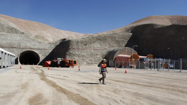Dirigente de Chuquicamata descarta devolver bonos por cifras infladas en Codelco: "Legalmente no pueden obligarnos"