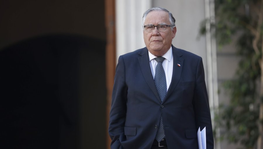 Campos cuestiona al Socialismo Democrático y afirma que "se han transformado en el vagón de cola" del PC y el FA
