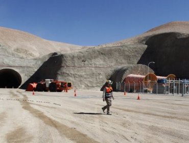Dirigente de Chuquicamata descarta devolver bonos por cifras infladas en Codelco: "Legalmente no pueden obligarnos"