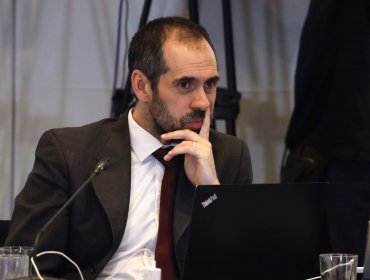 En RN dicen que serán "cautos" y "estudiarán muy bien" la posible acusación constitucional contra Grau