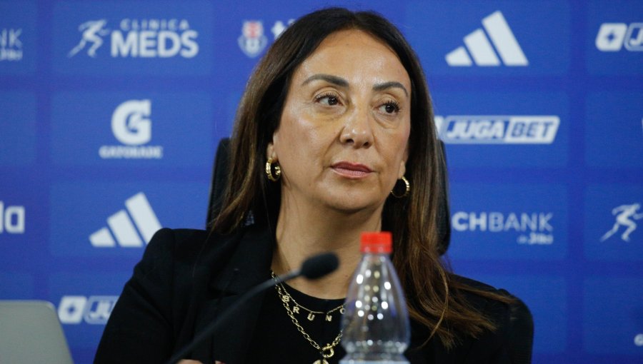 Cecilia Pérez analiza el fallido paso de Meneghini por la U: “Este club no te aguanta procesos de ir aprendiendo”