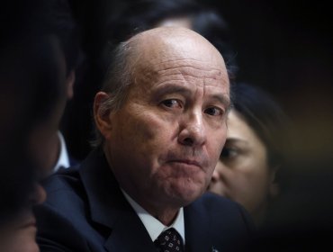 ¿Peligra la Ley Miscelánea? Cuestionan omisión patrimonial del ministro Quiroz por nexos familiares con influyente firma de Viña del Mar