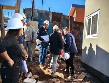Reconstrucción bajo la lupa no sólo en El Olivar: Minvu inspecciona obras en tres sectores de Viña tras dudas sobre su calidad