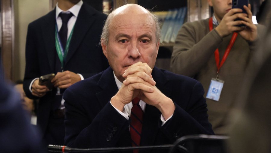 Editorial: La preocupante y alarmante omisión del Ministro Quiroz, el recuerdo de la colusión de los pollos y el desastre del Kandinsky