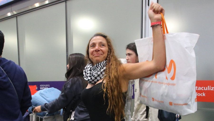 Dramático relato de periodista chilena secuestrada en Gaza: denuncia torturas y abusos sexuales de fuerzas israelíes