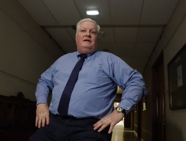 Escala el cruce entre senadores por Magallanes: Kusanovic responde a Bianchi y acusa que "no está nunca en la Sala o no va"