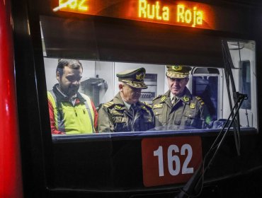 Masivo copamiento policial en Santiago: 100 carabineros blindan estaciones de Metro y paraderos tras ola de denuncias