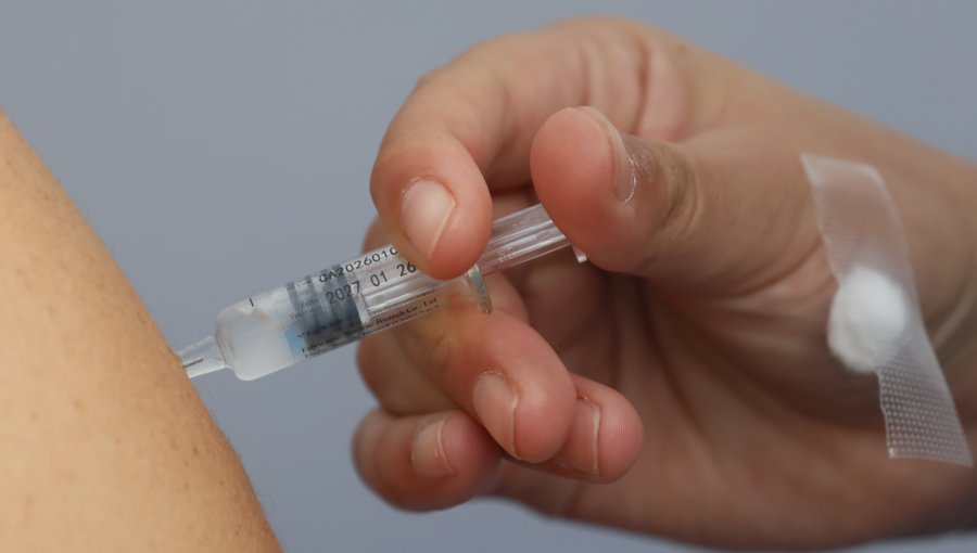 Minsal alerta que un millón 700 mil adultos de 60 años y más aún no se vacunan contra la Influenza