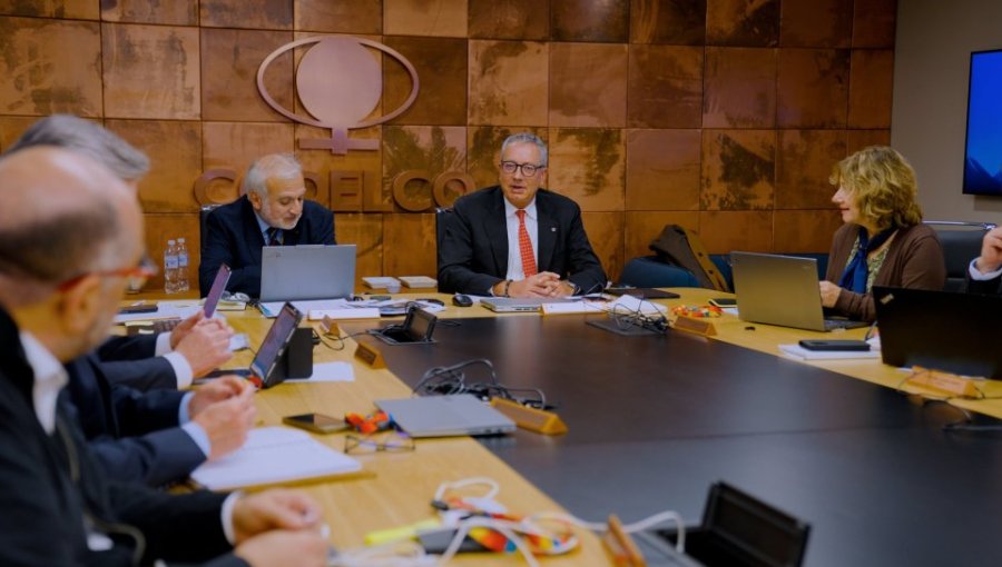 Con foco en maximizar aportes al Estado sin aumentar la deuda: Bernardo Fontaine encabezó su primer directorio en Codelco