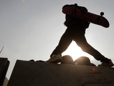 Alarma en Reino Unido: El número de jóvenes que no estudia ni trabaja supera el millón y es el peor en 12 años