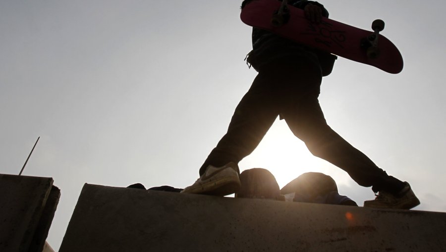 Alarma en Reino Unido: El número de jóvenes que no estudia ni trabaja supera el millón y es el peor en 12 años