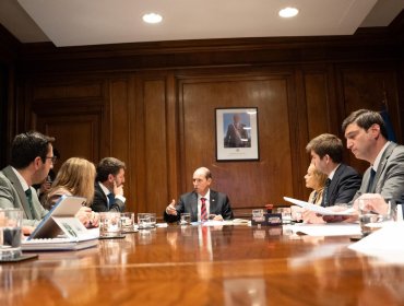 «Activa el modo seguro»: UDI entrega al ministro Arrau plan para combatir el crimen organizado y recuperar los barrios