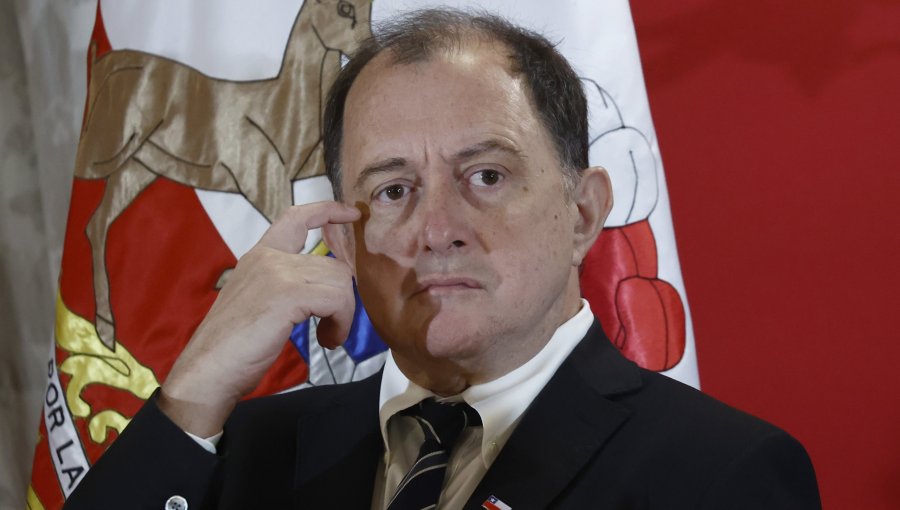 Ministro Poduje arremete contra Nicolás Grau y lo acusa de recortar 20 mil subsidios para "perjudicar" al actual Gobierno
