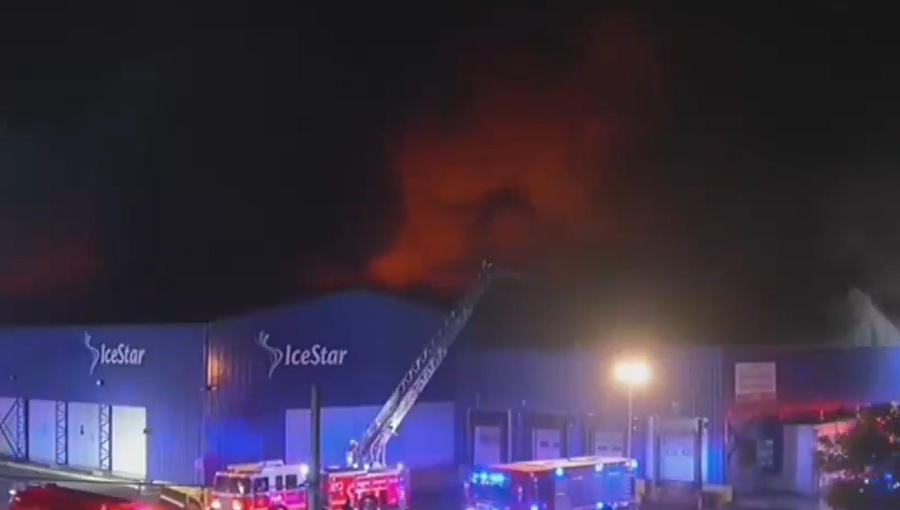 Incendio en planta frigorífica de Buin fue controlado y no dejó lesionados