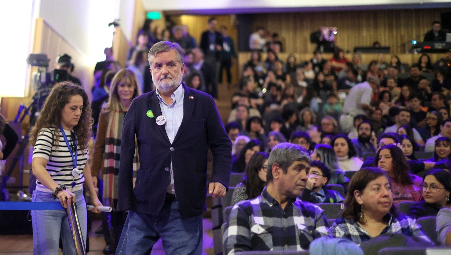 Ministros Rincón y Undurraga recibieron insultos en actividad del Día del Patrimonio: "La crítica es bienvenida, el odio jamás"