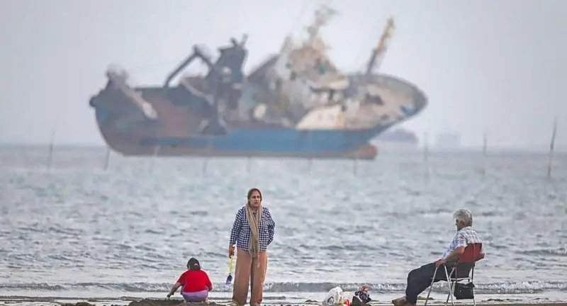 Nuevos ataques entre EE.UU. e Irán amenazan el alto el fuego y vuelven a encarecer el petróleo