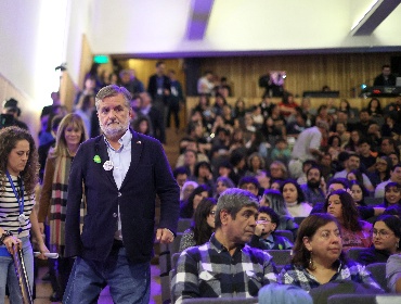 Ministros Rincón y Undurraga recibieron insultos en actividad del Día del Patrimonio: "La crítica es bienvenida, el odio jamás"