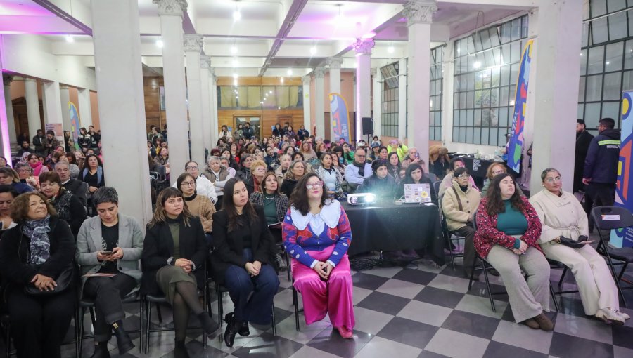 Municipalidad de Valparaíso lanza fondo de 100 millones de pesos para organizaciones de mujeres y diversidades