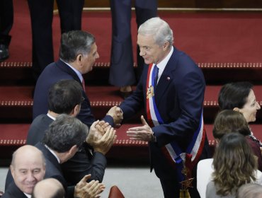 Alvarado destaca discurso "convocante" de Kast y envía mensaje a la oposición para que "puedan ayudarnos a construir un país mejor"