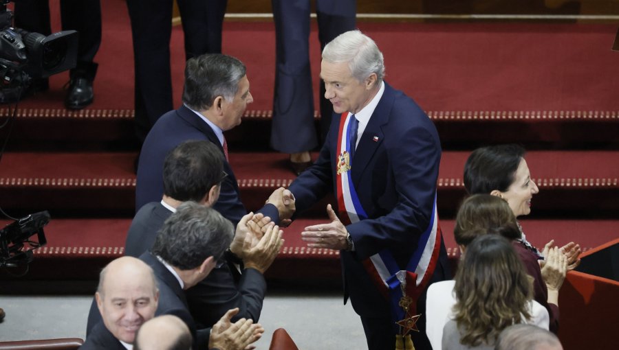 Alvarado destaca discurso "convocante" de Kast y envía mensaje a la oposición para que "puedan ayudarnos a construir un país mejor"