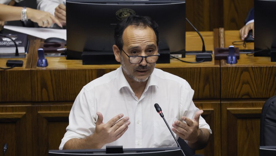 Senador Núñez afirma que si Kast convoca a una mesa de trabajo para modificar la megarreforma el PC "va a concurrir"