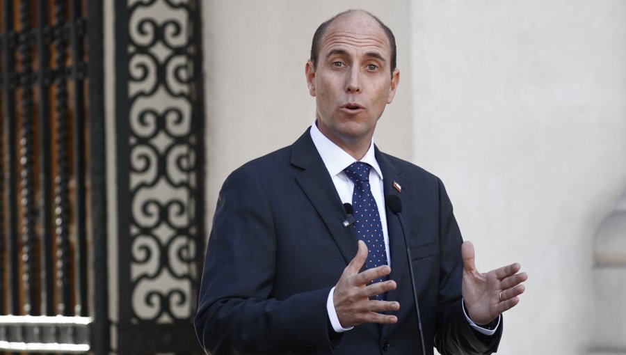 Ministro Arrau presentó plan de seguridad en el Senado: 7 focos de gestión y prioridad en 8 proyectos