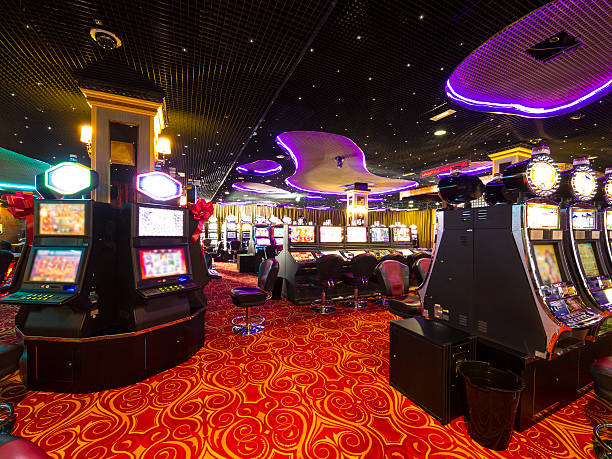 Asociación de Casinos rechaza decisión del SII de habilitar mecanismo para que plataformas online puedan inscribirse y pagar IVA