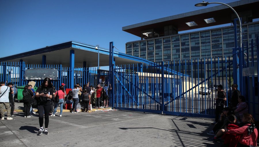 Plagas, oscuridad y brotes de tuberculosis: acogen amparo del INDH y ordenan traslado urgente de 83 internos de Santiago 1