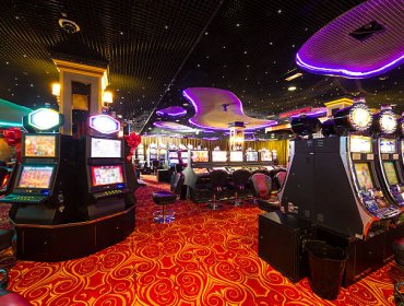 Asociación de Casinos rechaza decisión del SII de habilitar mecanismo para que plataformas online puedan inscribirse y pagar IVA