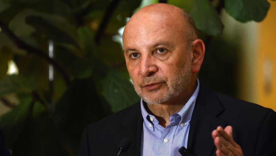 Senador Castro valora plan de Arrau pero exige metas: "Ahora es el momento de la acción"