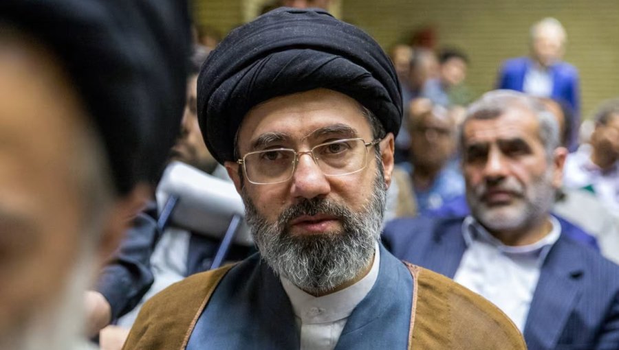 Jamenei llama a resistir la "guerra híbrida" de EE.UU. e Israel y asegura que el enemigo sufre una "humillación profunda"
