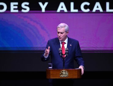 "Les pido respeto": Presidente Kast vivió un tenso momento tras recibir gritos en Encuentro Nacional de Alcaldes