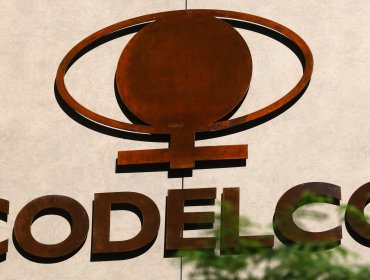 Diputados Mulet y Hernando presentan querella criminal por sobreestimación de producción en Codelco