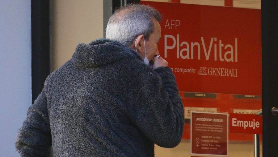 Fondos D y E cierran mayo con pérdidas de 1,30% y 2,54% en contraste con las ganancias de los tramos más riesgosos