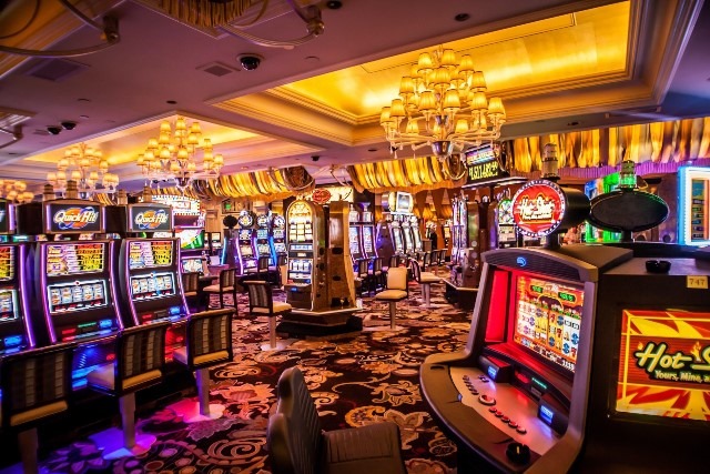 Trabajadores de casinos exigen una ley robusta para las apuestas online y ponen su experiencia a disposición del Congreso