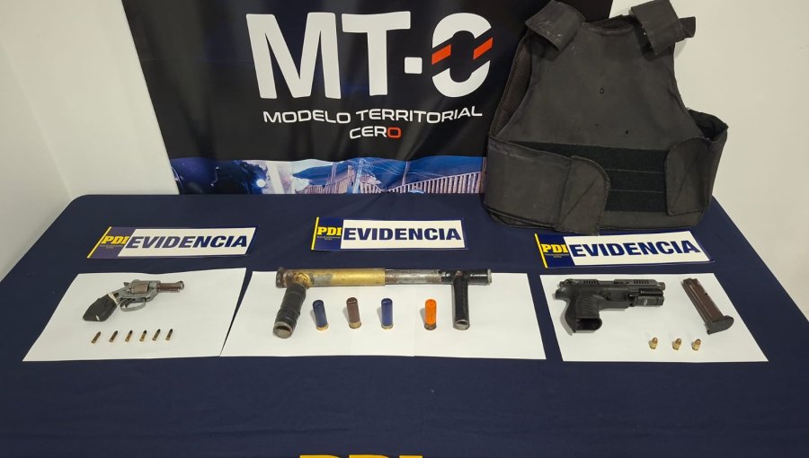 Golpe al crimen en Quillota: PDI detiene a hermanos por tenencia de armas y municiones