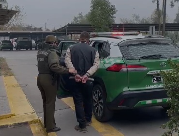 Detienen a conductor ebrio tras protagonizar accidente múltiple y huir en San Joaquín