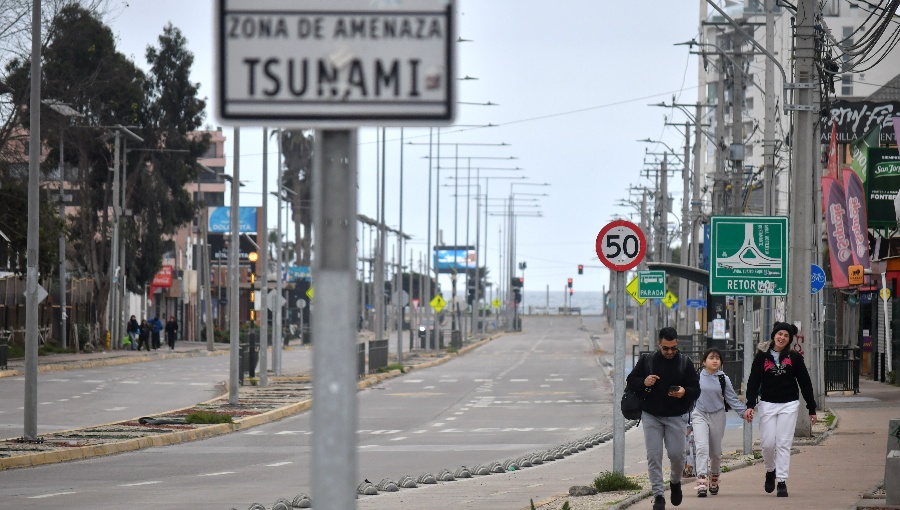 Sismo 8,2 en Filipinas: SHOA evalúa posible amenaza de tsunami para Chile