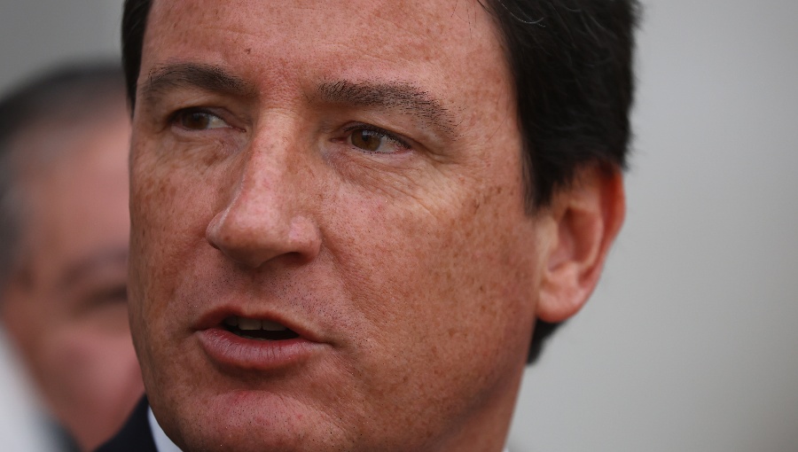 Senador Arturo Squella pide prudencia ante eventual acusación contra Nicolás Grau
